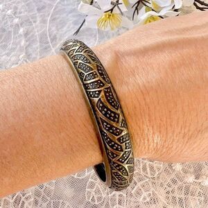 Premier Designs “Hamilton” Ethnic Brass Bangle